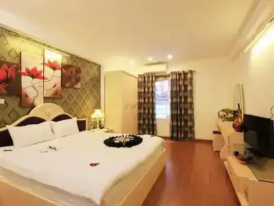 Splendid Star Boutique - 27