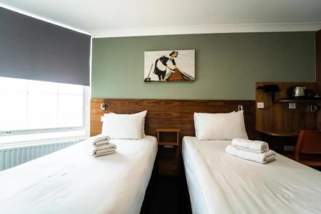 Chelsea Guest House - 73