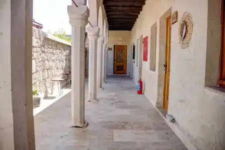 Calypso Cave Suites - 23