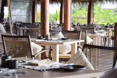 Anantara Dhigu Maldives Resort - 11