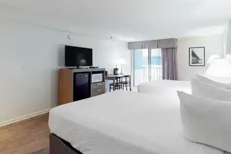 Carolinian Beach - 475