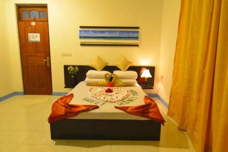 Dhigurah Inn - 13