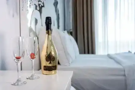 Diamond Deluxe - Adults Only - 43