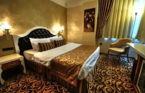 Golden Deluxe - 47