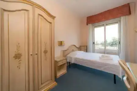 Della Torre - 44