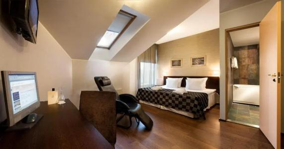 The von Stackelberg Tallinn - 2