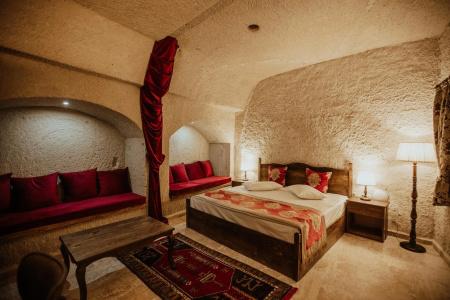 Alia Cave - 4
