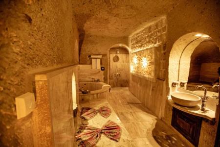 Oread Cave Suites - 84