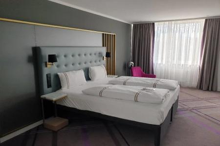 Premier Inn Saarbrücken City Centre - 1