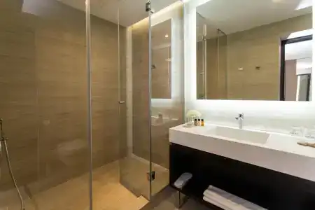 Dominic Smart & Luxury Suites - Republic Square - 35