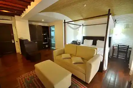 El Vino & Suites - 51