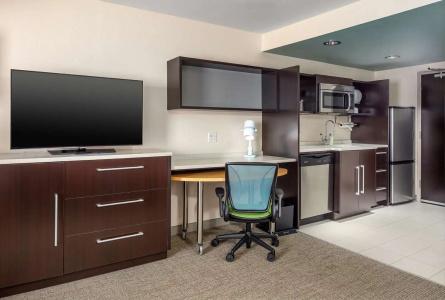 Home2 Suites by Hilton West - 79
