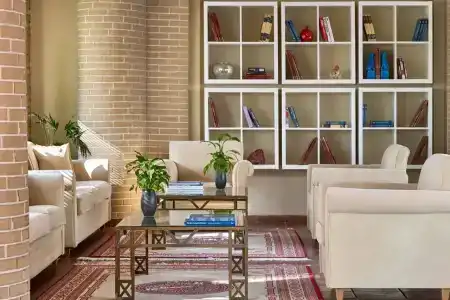Blazer Suites - 16