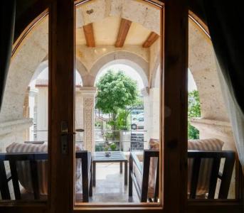 Luxury Cratus Stone Palace - 92