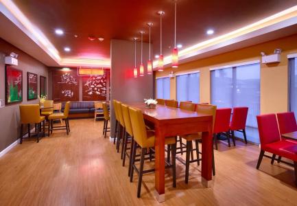 TownePlace Suites by Marriott - 21