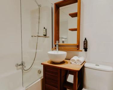 Hôtel Le Petit Castel - 28