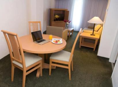 Fiesta Inn Ecatepec - 4