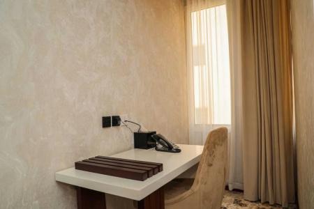 Ivory Inn - 68