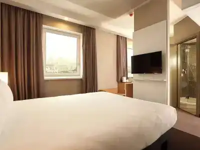 Ibis Киев Вокзал - 45