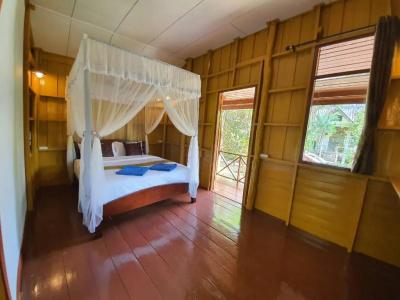 Tree Tops River Huts - 93