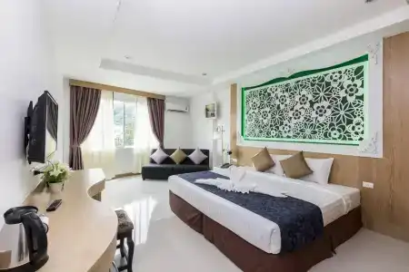 Triple Three Patong - 31