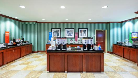 Hampton Inn & Suites West - 23