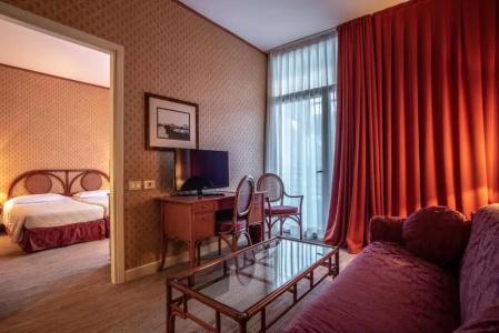 Grand Astoria - 78