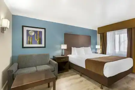 Best Western InnSuites Tucson Foothills & Suites - 59