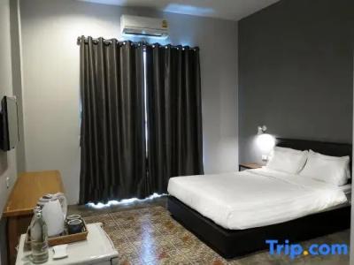 Nornlamphun Boutique - 24