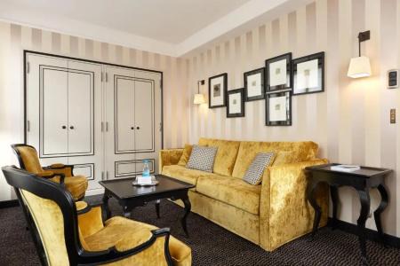 Le Pavillon de la Reine & Spa - Small Luxurys of the World - 93