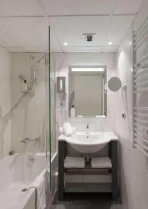 Best Western Alexandra - 64