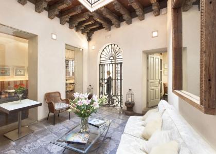 Boutique Corral del Rey - 1