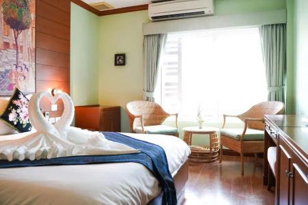 Baan Sukhumvit Soi 18 - 40
