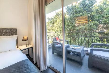Dizengoff Avenue Boutique - 75