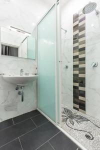 Bella Napoli Suites - 33