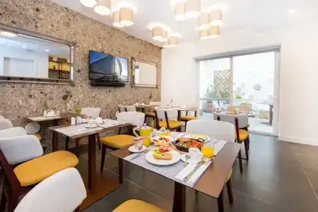 Battistini Boutique Living and Spa - 17