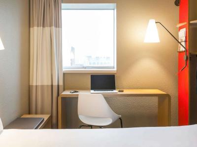 ibis Bordeaux Centre Bastide - 46