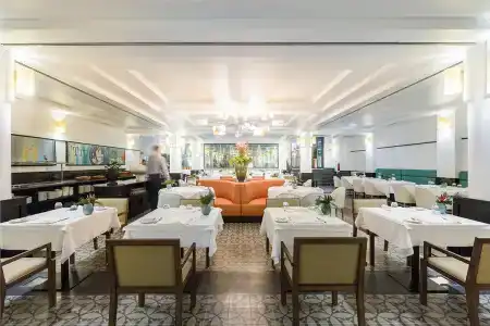 Castanheiro Boutique - 26