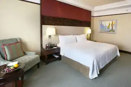 Shangri-La Bangkok - 35