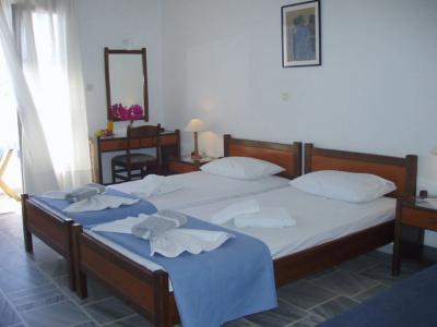 Despina's Mare - 4
