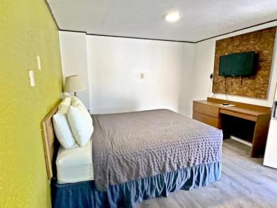 Economy Inn - 17