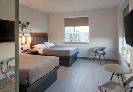 Moxy Denver Cherry Creek - 9