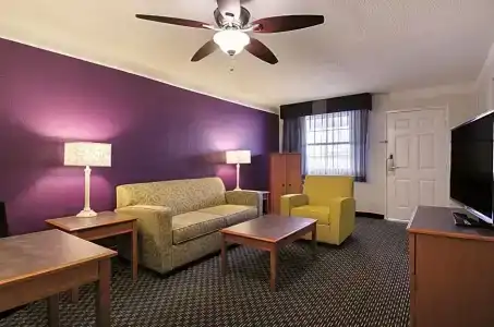Baymont by Wyndham Woodruff Rd - 37