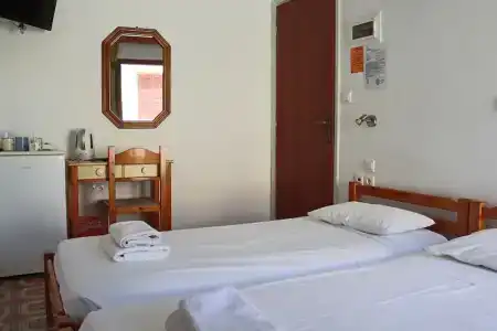 Stavros Pension - 33