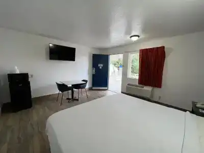 6-Orange, CA - Anaheim - 20