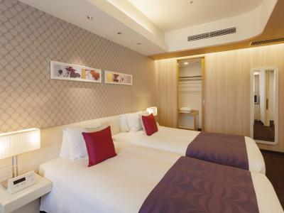 Elsereine Osaka - 6