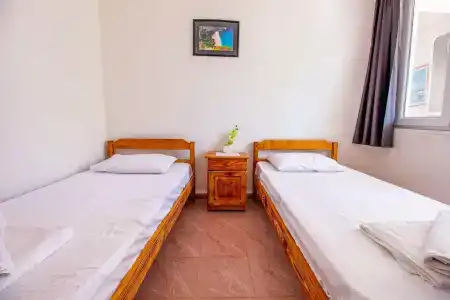 Gul Pension - 1