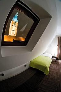 Artus - Old Town - 42