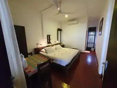 Sri Gemunu Beach Resort - 7