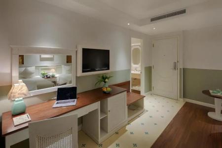 Au Lac Charner - 15